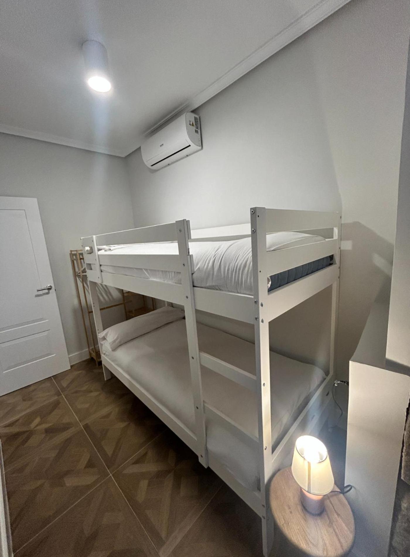Apartment Sunny 9pax 4 En Minas-malasana E3 Madrid